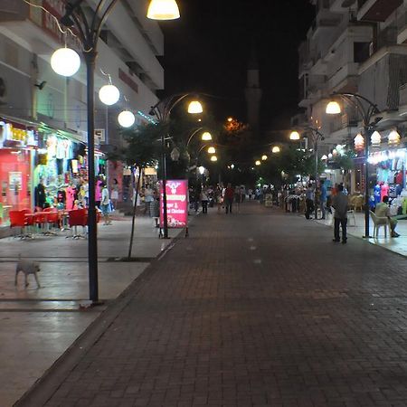 Akerdem Hotel Kuşadası Buitenkant foto