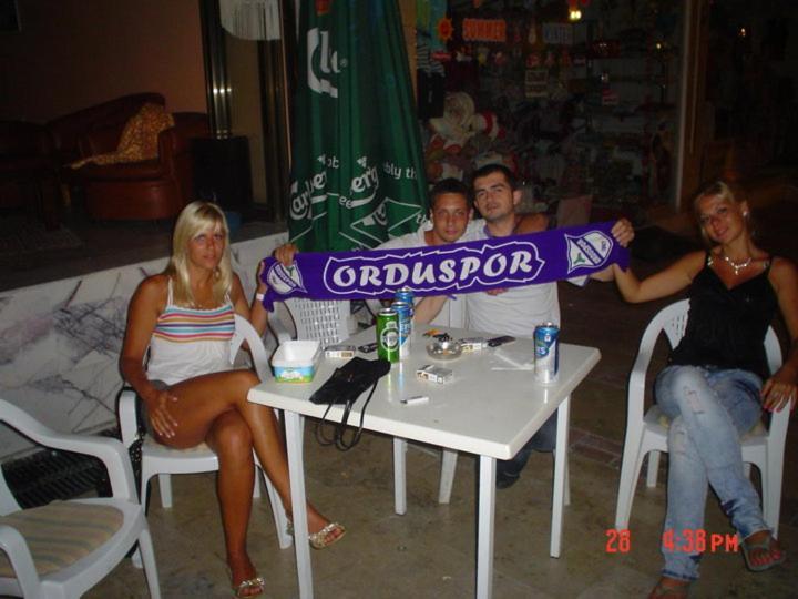 Akerdem Hotel Kuşadası Buitenkant foto
