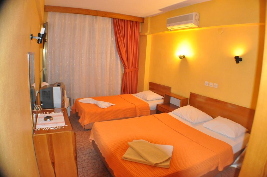 Akerdem Hotel Kuşadası Kamer foto
