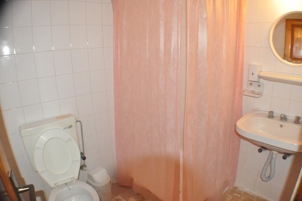 Akerdem Hotel Kuşadası Buitenkant foto